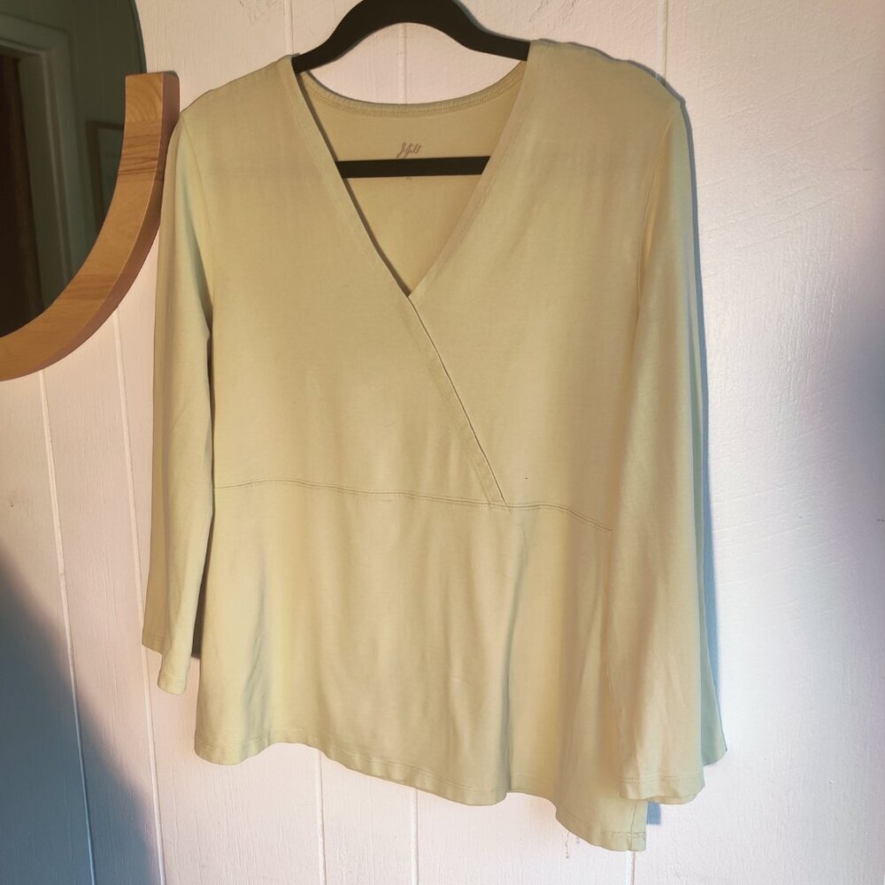 j.jill chartruese cotton top with long  sleeves & a v-neck . - Picture 5 of 5